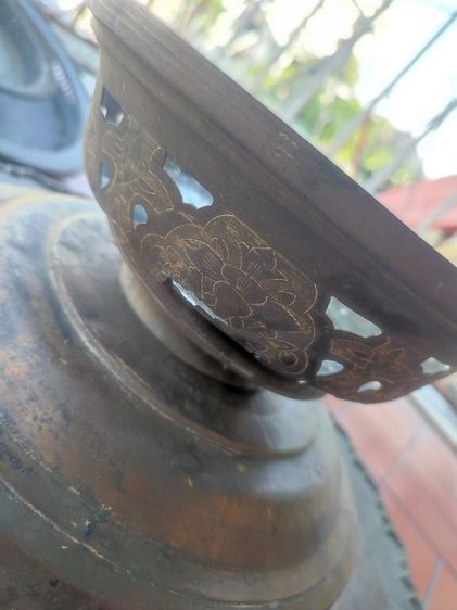 ขายเหมา 5 ใบ พานโตบ ถาดพาน งานทองเหลืองงานเก่าโบราณ   มีอายุ  รูปที่ 13