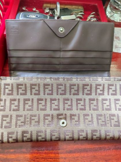 ขายกระเป๋าแบรนด์เนมแท้ รูปที่ 4