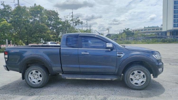 Ford Ranger 2016 2.2 Hi-Rider XLT Pickup ดีเซล ไม่ติดแก๊ส เกียร์ธรรมดา เทา รูปที่ 3