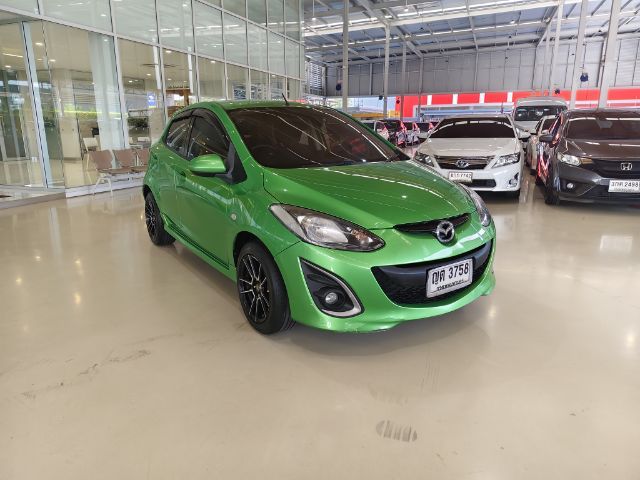 Mazda Mazda 2 2011 1.5 Spirit Sports Sedan เบนซิน ไม่ติดแก๊ส เกียร์อัตโนมัติ เขียว รูปที่ 2