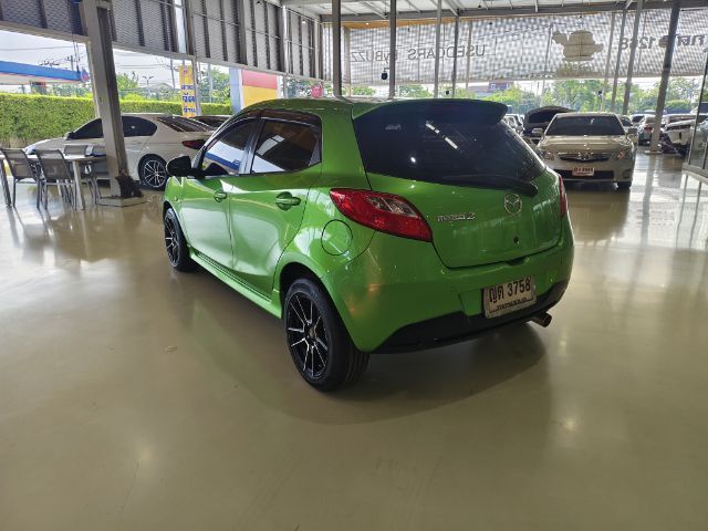 Mazda Mazda 2 2011 1.5 Spirit Sports Sedan เบนซิน ไม่ติดแก๊ส เกียร์อัตโนมัติ เขียว รูปที่ 4
