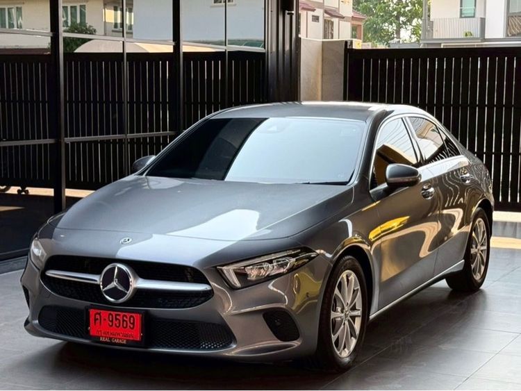 รถ Mercedes-Benz A-Class A200 สี เทา