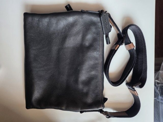 Coach Men Bag ของแท้ มือสอง รูปที่ 2