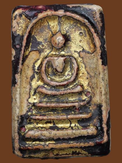 พระสมเด็จเก่าลงรัก