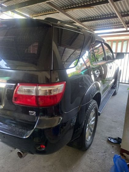 Toyota Fortuner 2008 2.7 V Utility-car เบนซิน LPG เกียร์อัตโนมัติ ดำ รูปที่ 2