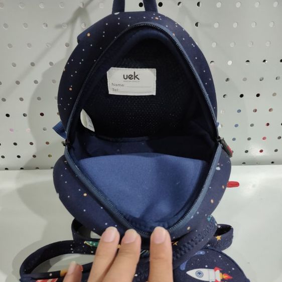 🔥เป้เด็ก กระเป๋าเด็ก UEK 3D Pocket มือสองสภาพดี อุปกรณ์ สายจูง กระเป๋าเล็ก ครบ มีเปื้อนเล็กน้อย รูปที่ 3