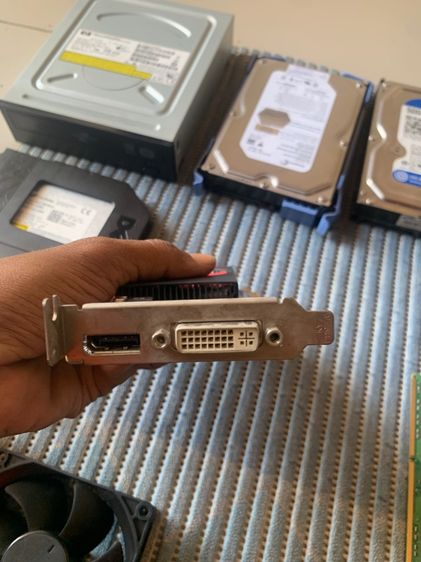 การ์ดจอ AMD Radeon HD 8490 1GB รูปที่ 2