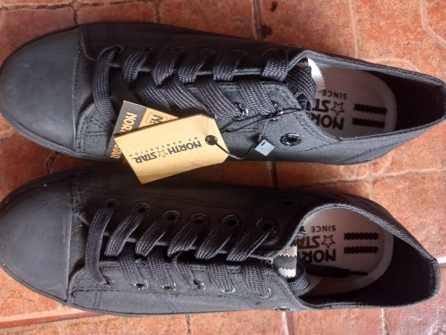 รองเท้าใหม่ รูปที่ 2