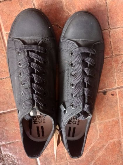 รองเท้าใหม่ รูปที่ 3