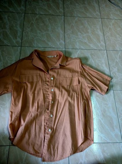 เสื้อผ้า กางเกง กระเป๋า รองเท้า ชุดออกกำลังกาย เน้นแถมเพราะย้ายหอค่ะ รูปที่ 10