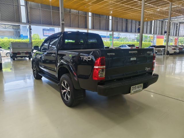 Toyota Hilux Vigo 2013 2.5 Prerunner E TRD Sportivo Pickup ดีเซล ไม่ติดแก๊ส เกียร์อัตโนมัติ ดำ รูปที่ 4