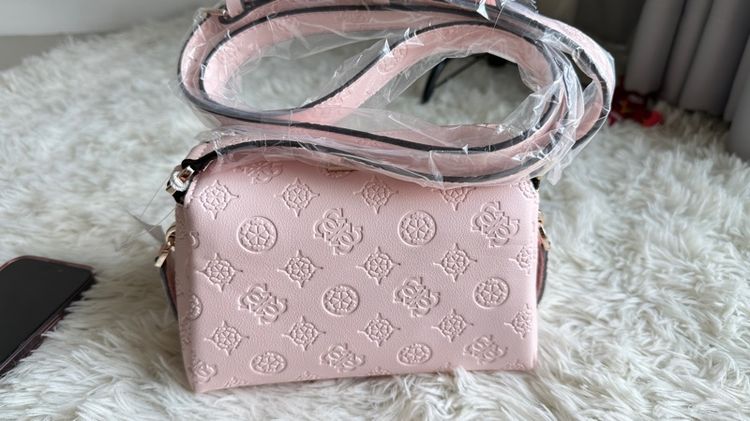 GUESS รูปที่ 5