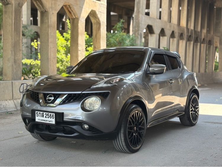 Nissan Juke 2015 1.6 V Sedan เบนซิน ไม่ติดแก๊ส เกียร์อัตโนมัติ เทา รูปที่ 3