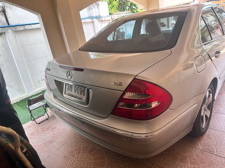Mercedes-Benz E-Class 2003 E240 Sedan เบนซิน ไม่ติดแก๊ส เกียร์อัตโนมัติ บรอนซ์เงิน รูปที่ 3