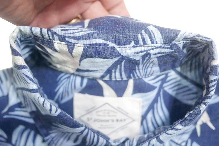 เสื้อฮาวาย St. John's Bay ลายใบไม้-พื้นกรมท่า (M 45) รูปที่ 2