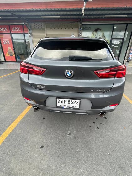 BMW X2 2018 2.0 sDrive20i M Sport X Sedan เบนซิน เกียร์อัตโนมัติ เทา รูปที่ 4