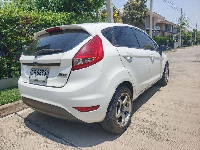 Ford Fiesta 2012 1.4 Style Sedan เบนซิน เกียร์อัตโนมัติ ขาว รูปที่ 3