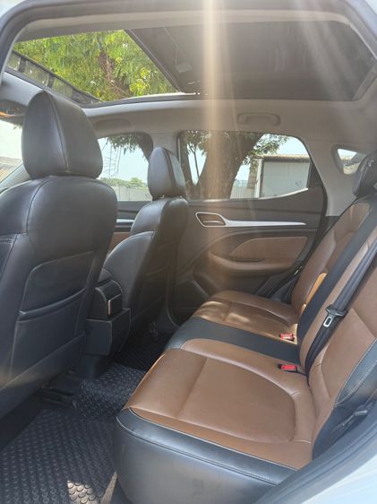 MG ZS 2018 1.5 X Sedan เบนซิน ขาว รูปที่ 3