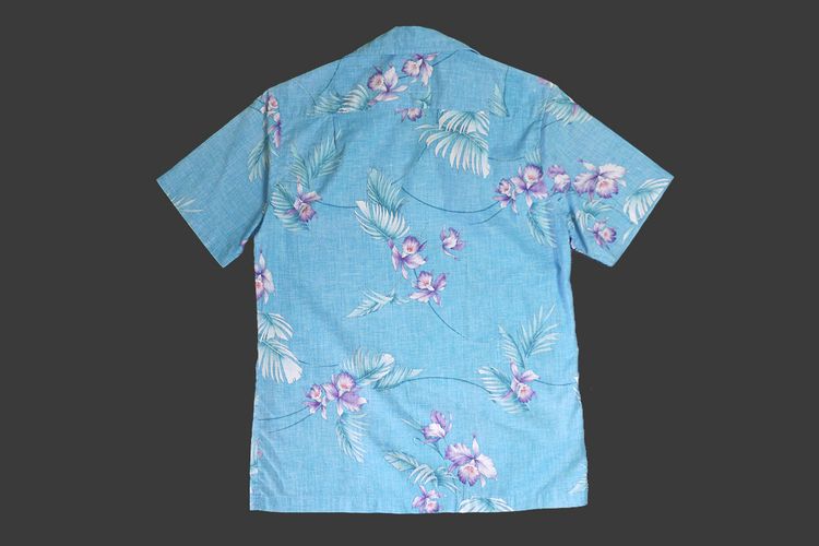 เสื้อฮาวาย Vintage made in Hawaii สีฟ้า ลายดอกไม้ ผ้ากลับตะเข็บ (S 38) รูปที่ 10