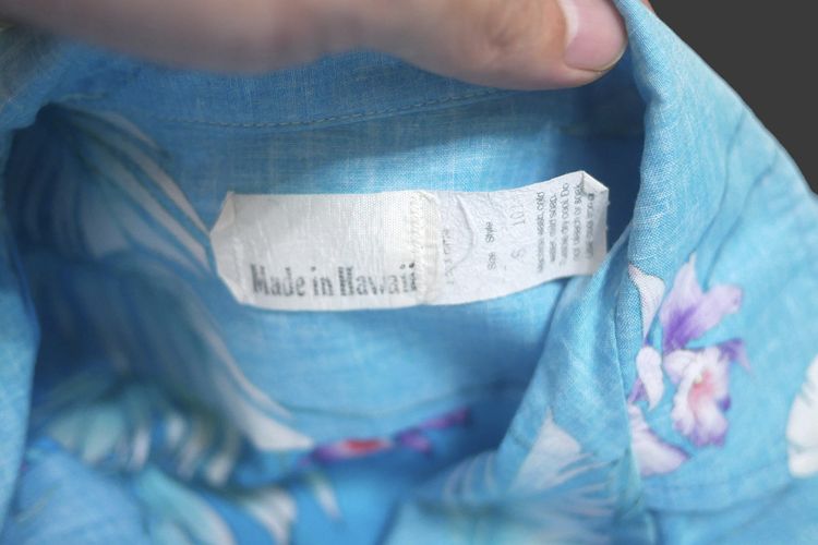 เสื้อฮาวาย Vintage made in Hawaii สีฟ้า ลายดอกไม้ ผ้ากลับตะเข็บ (S 38) รูปที่ 5