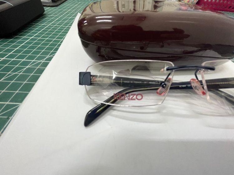 กรอบแว่นตา Kenzo รูปที่ 2