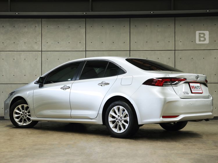 Toyota Altis 2020 1.6 G Sedan เบนซิน ไม่ติดแก๊ส เกียร์อัตโนมัติ บรอนซ์เงิน รูปที่ 4