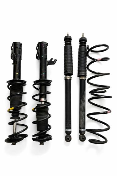 ✨ขายมือสอง โช๊ค สปริงเดิม (ยกชุด) ของ Nissan March 2010 