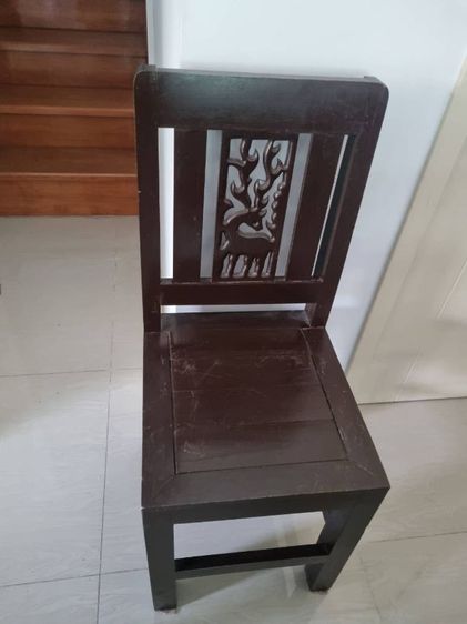 โต๊ะไม้สักพร้อมเก้าอี้ 6 ตัว