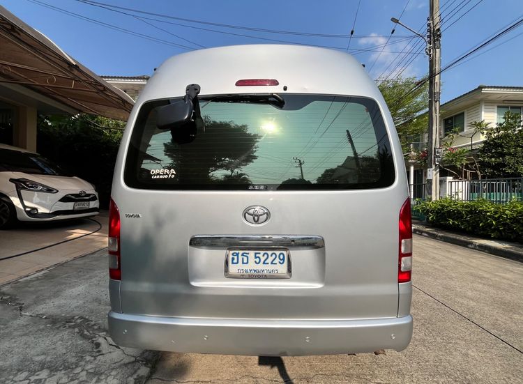 Toyota Commuter 2010 2.5 Van ดีเซล เกียร์ธรรมดา บรอนซ์เงิน รูปที่ 4