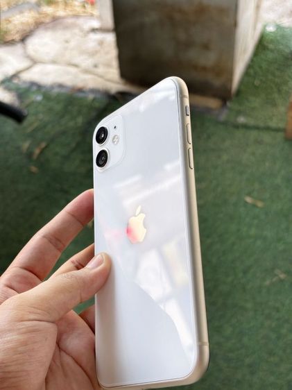 iPhone 11 64 GB สีขาว รูปที่ 4