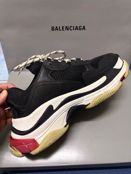 รองเท้า Balenciaga triple s รูปที่ 10
