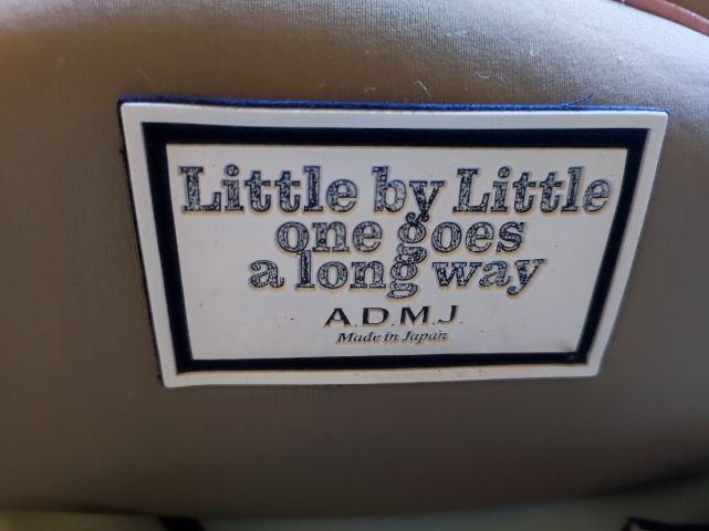 กระเป๋า A.D.M.J. แท้ Mini สีชมพูเบจ น่ารักมาก สภาพดีใหม่ Made in Japan รูปที่ 3