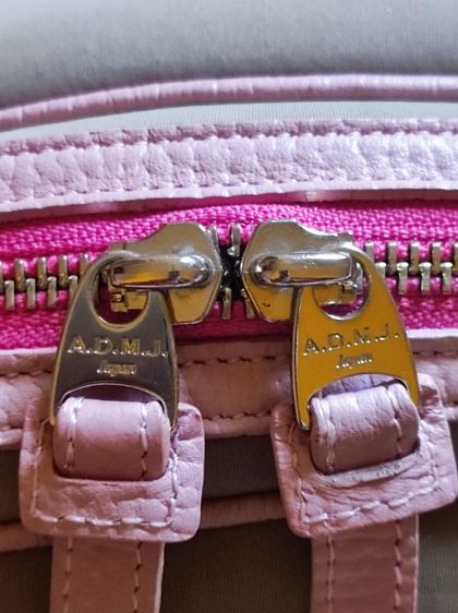 กระเป๋า A.D.M.J. แท้ Mini สีชมพูเบจ น่ารักมาก สภาพดีใหม่ Made in Japan รูปที่ 2