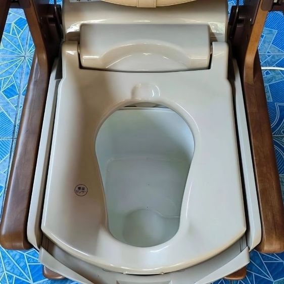 สุขภัณฑ์เคลื่อนที่อัจฉริยะเพื่อสุขภาพ 
(ตีเป็นมือสอง สภาพดี)
โปรโมชั่น:ซื้อ 1 แถม 1 (แถมตัวซ้ายอีก 1 ตัว)
Sale:10,500 บาท
 รูปที่ 16