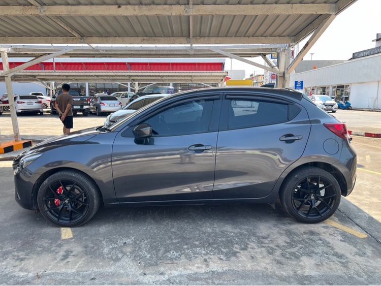 Mazda Mazda 2 2018 1.3 Sports High Connect Sedan เบนซิน ไม่ติดแก๊ส เกียร์อัตโนมัติ เทา รูปที่ 3
