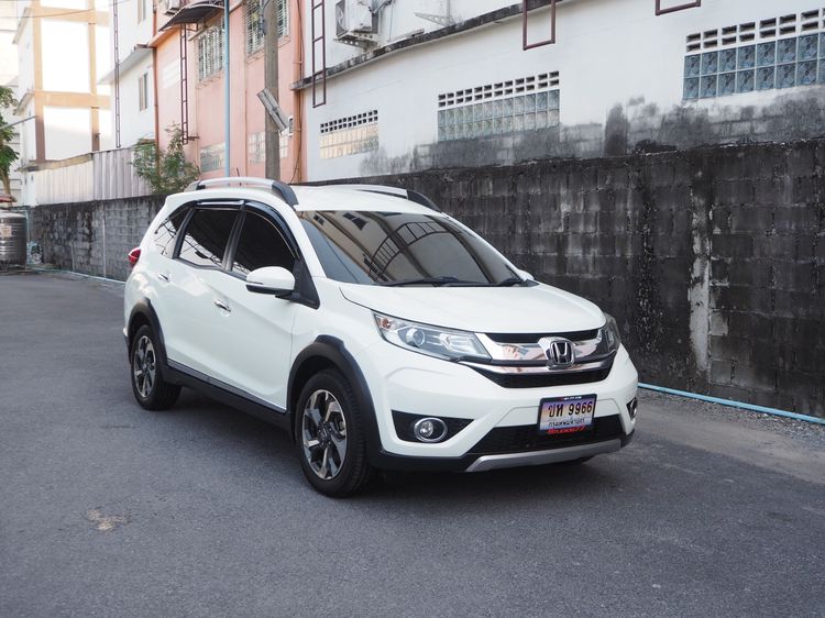 รถ Honda BR-V 1.5 SV สี ขาว