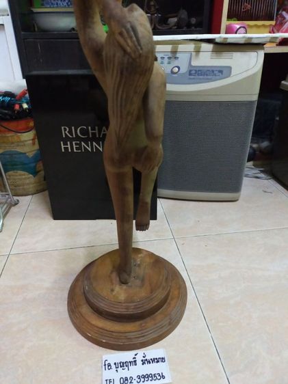 งานไม้ ผูหญิงเปลือย สภาพดี ไม่แตก ไม่หัก ขนาดตามรูปไม่รู้ไม่อ่ะไร  รูปที่ 4