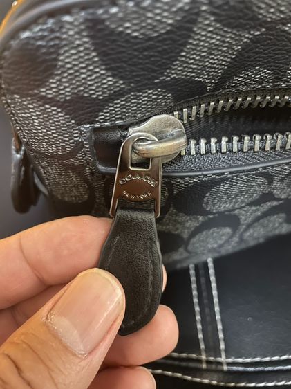 ขายกระเป๋าครอสบอดี้ Coach รุ่น 91485 (West Camera Bag In Signature Canvas) แคนวาสลาย Signature และหนังแท้ราคา4,000บาท รูปที่ 8