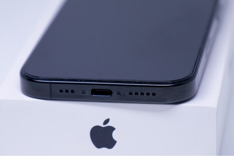 iPhone 16 Pro 256 GB สี Black Titanium 	สภาพใหม่มาก รูปที่ 6