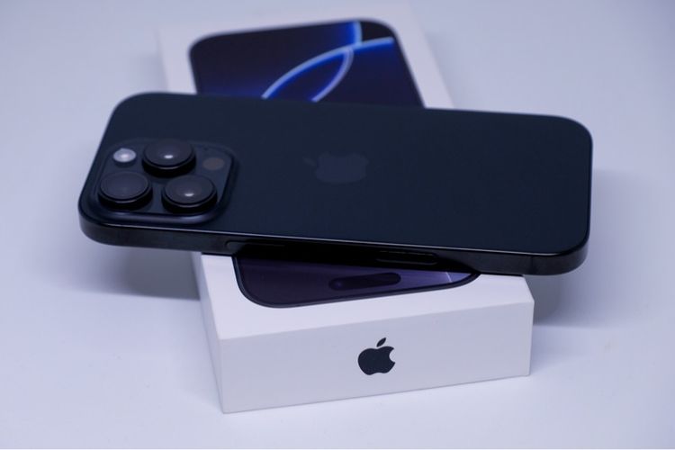 iPhone 16 Pro 256 GB สี Black Titanium 	สภาพใหม่มาก รูปที่ 4