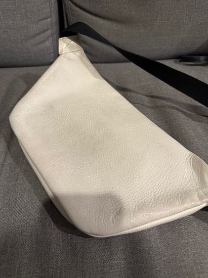 Balenciaga beltbag รูปที่ 5