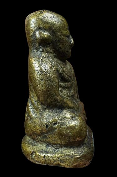 รูปหล่อหลวงพ่อเงินพิมพ์ขี้ตา รูปที่ 4