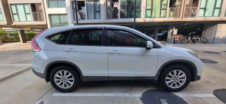 Honda CR-V 2013 2.0 S Sedan เบนซิน ไม่ติดแก๊ส เกียร์อัตโนมัติ ขาว รูปที่ 2
