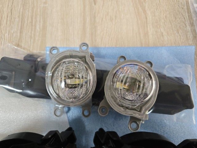 ชุดไฟตัดหมอก LED พร้อมกรอบครอบ yaris ativ  รูปที่ 4