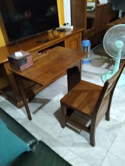 น้ำตาล ไม้ อื่นๆ โต๊ะเก้าอี้นักเรียนไม่สักติดกัน