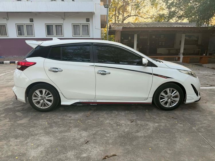 Toyota Yaris 2018 1.2 G Sedan เบนซิน ไม่ติดแก๊ส เกียร์อัตโนมัติ ขาว รูปที่ 4