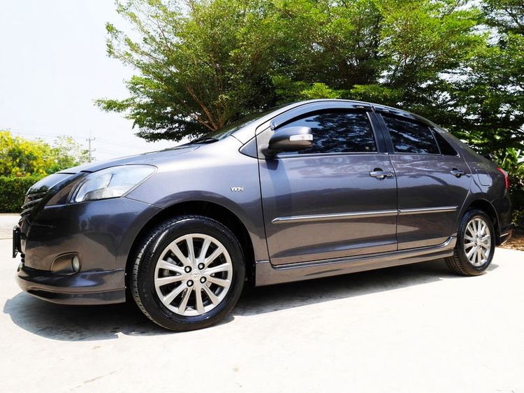 รถ Toyota Vios 1.5 G สี เทา
