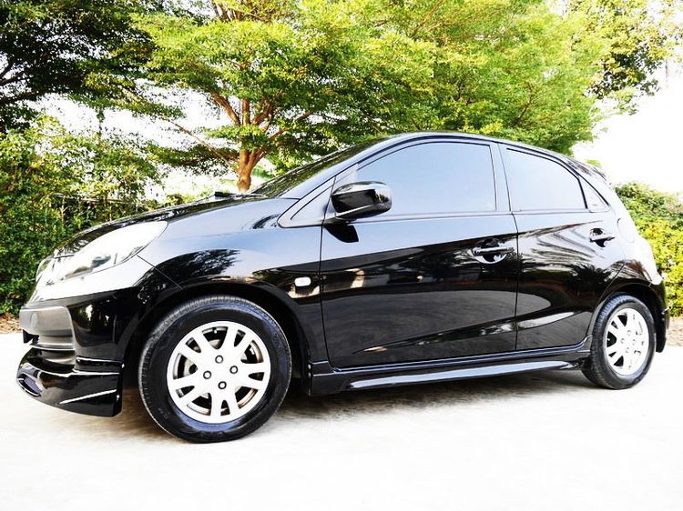 รถ Honda Brio 1.2 V สี ดำ