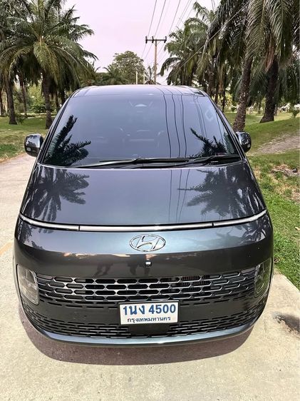 รถ Hyundai Staria 2.2 SEL สี เทา