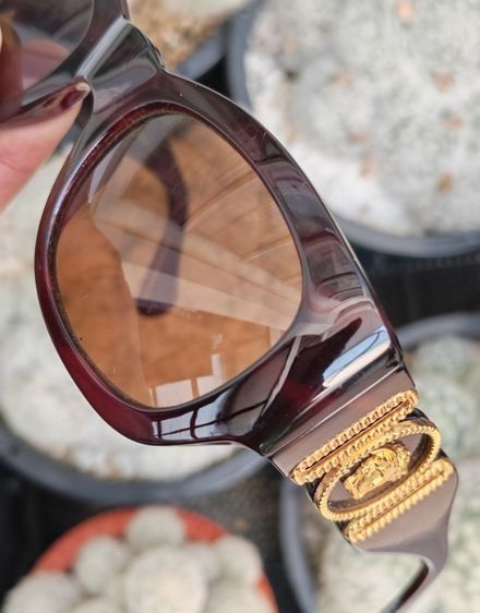 แว่นกันแดด​ Vintage​ Gianni Versace​ สวยมาก​ ราคาแบ่งปันครับ รูปที่ 9